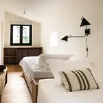 Azcarraga Boutique *