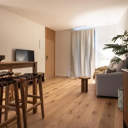 Azcarraga Apartament *